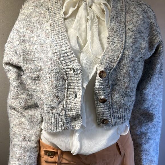 Garage Cropped Cardigan - Picture 2 of 5